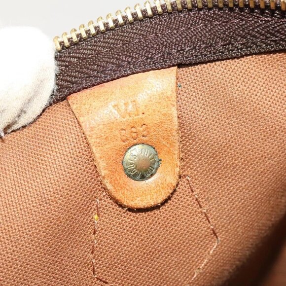 LOUIS VUITTON Monogram Speedy 40 Hand Bag - Picture 14 of 16